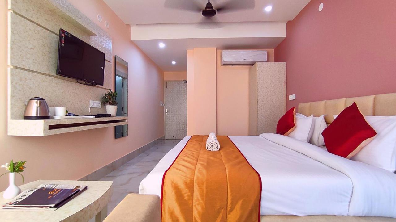 Spring Sky Haridwar By Shrigo Hotels Exteriör bild