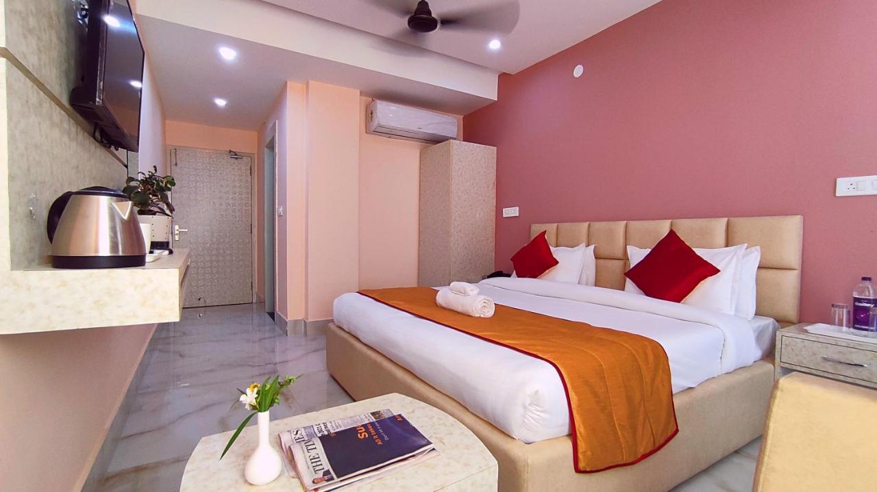 Spring Sky Haridwar By Shrigo Hotels Exteriör bild