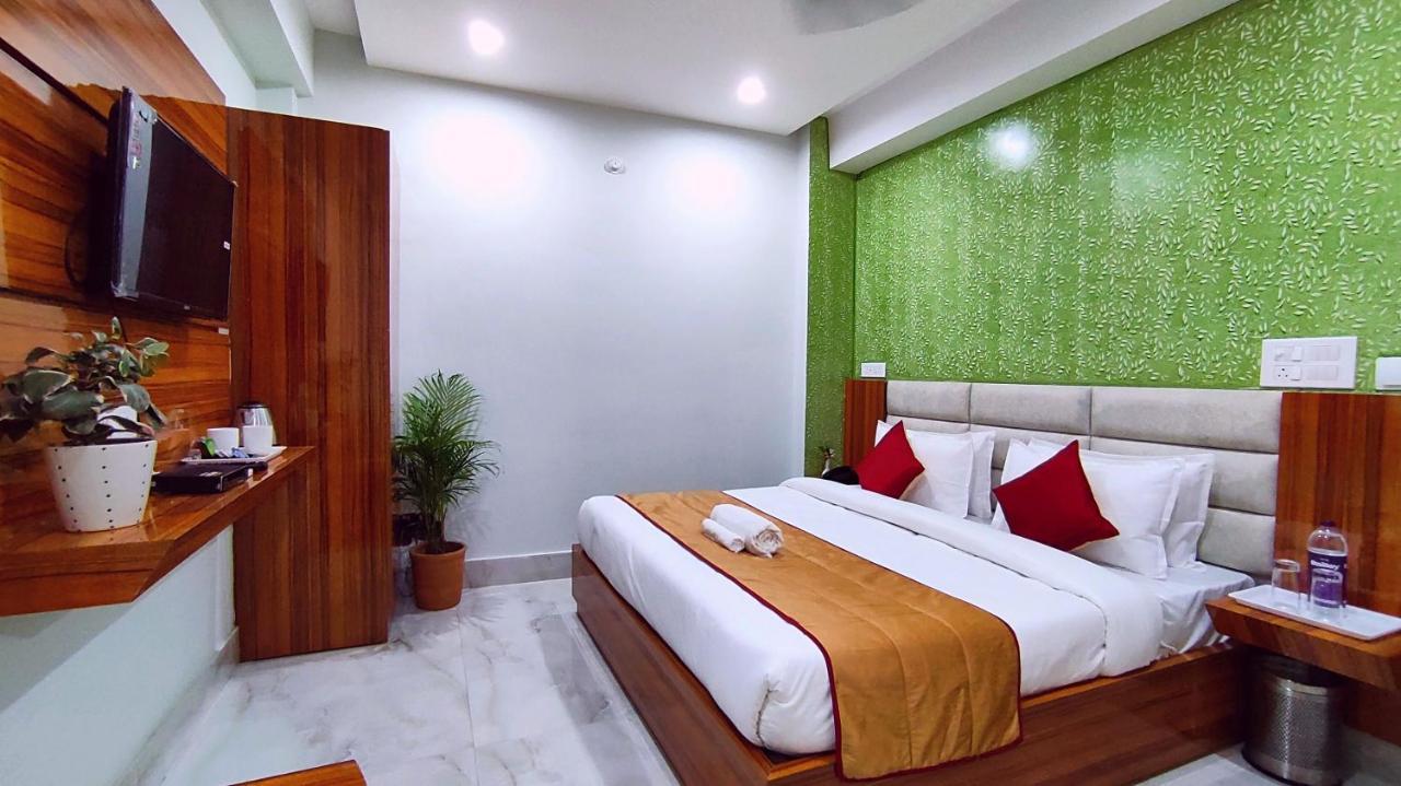 Spring Sky Haridwar By Shrigo Hotels Exteriör bild